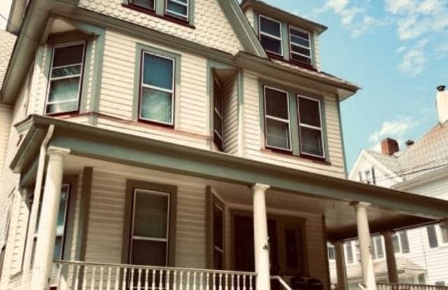 27 FOREST AVE - 27 Forest Avenue, Caldwell, NJ 07006