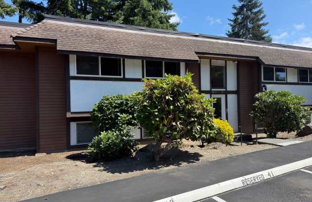 Newly Remodled 3 bed, 2 baths Edmonds Condo $2500/mo. photos photos