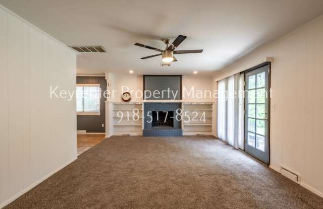 9041 E 33rd St, Tulsa, OK 74145 - 3 Bed/2 Bath | Small Pets Welcome Gallery 4
