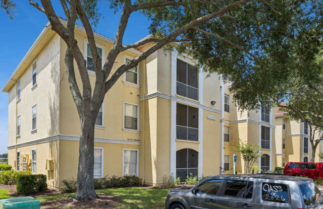 Nicely Updated 4 BR Condo in Maitland Gallery 1