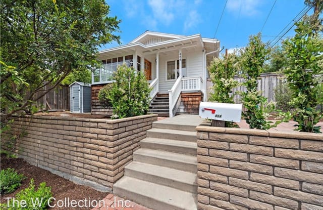 484 Monterey Dr - 484 Monterey Drive, Laguna Beach, CA 92651