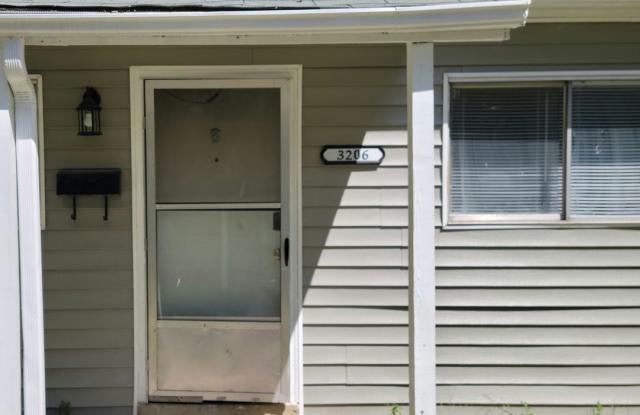 Lovely 3 bed 1 bath - 3206 4th Avenue, Richmond, VA 23222