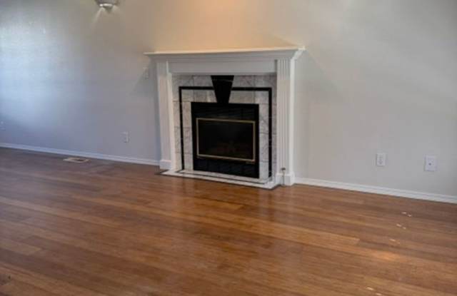 Lovely 3 bed 2.5 bath in Sherwood Gallery 4