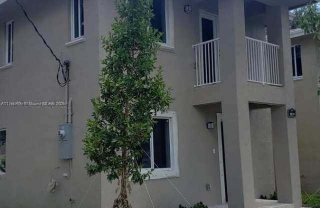 2755 NW 57th St photos photos
