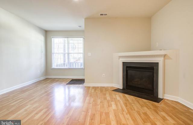 42613 MAGELLAN SQUARE Gallery 4