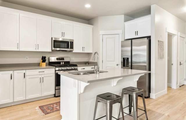 Modern 3-Bedroom, 2-Bathroom Home in Escondido at Sienna Hills photos photos
