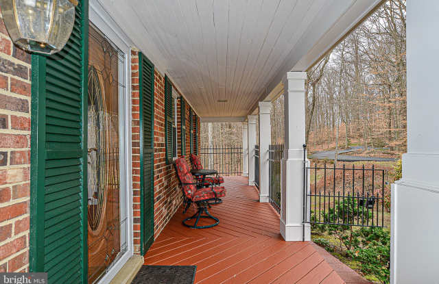 5925 BOOTHE DRIVE Gallery 2
