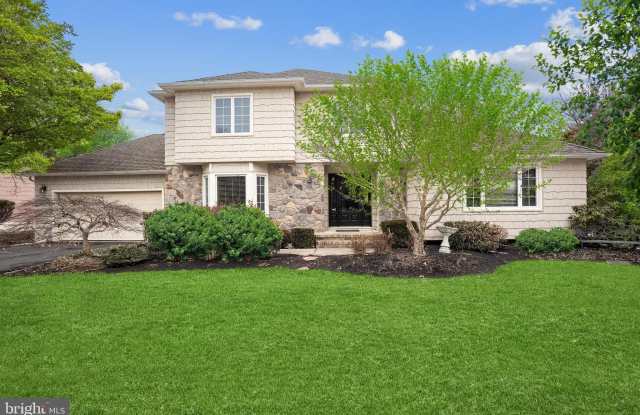 30 LAUREL WOOD Drive photos photos