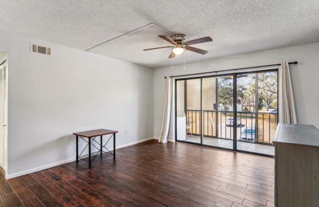 3232 Lake Pine Way E Apt H2 Gallery 3
