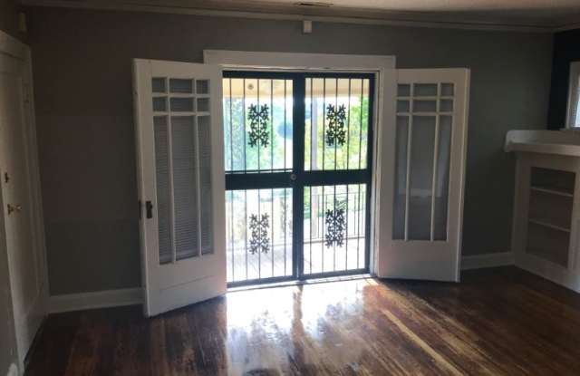 2737 Garfield Ave #2 Gallery 2