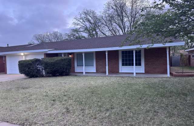 2118 Westbrook Avenue - 2118 Westbrook Avenue, Odessa, TX 79761