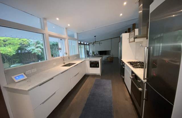 2104 Zuppke Drive photos photos