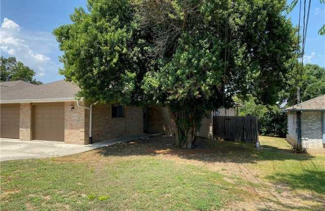 2744 N Heynis Gallery 1