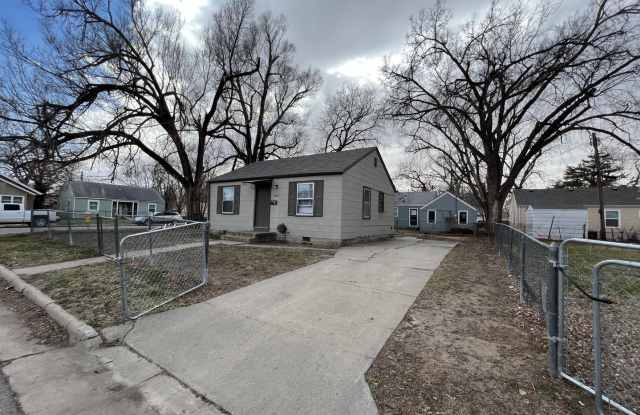 2 Bedroom, pet friendly with washer/dryer hookups Gallery 3