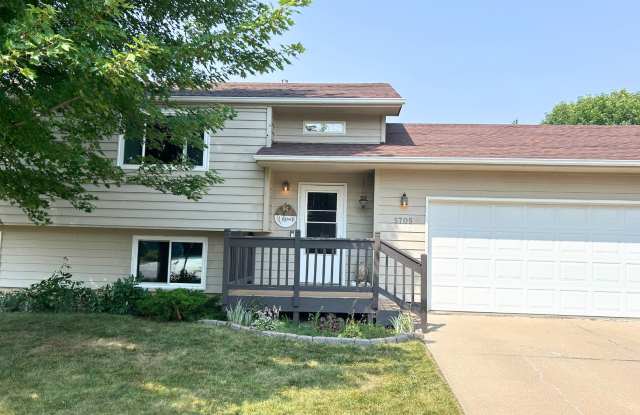 3 Bed 2 Bath Home West Sioux Falls! photos photos