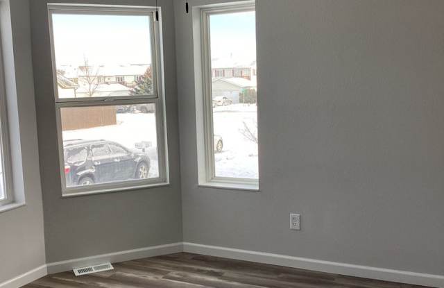 Newly Remodeled 3 Bedroom House in Belgrade Gallery 3