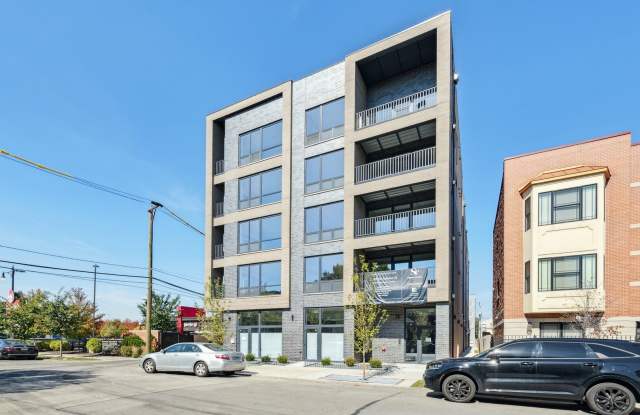 2342 W Adams Street Gallery 1