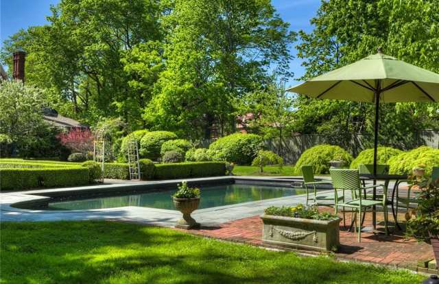 328 Bellevue Avenue - 328 Bellevue Avenue, Newport, RI 02840