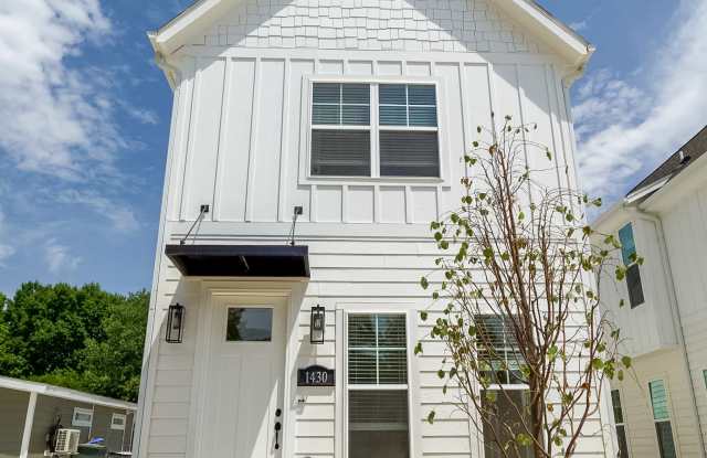 1430 Dunn Avenue Gallery 2