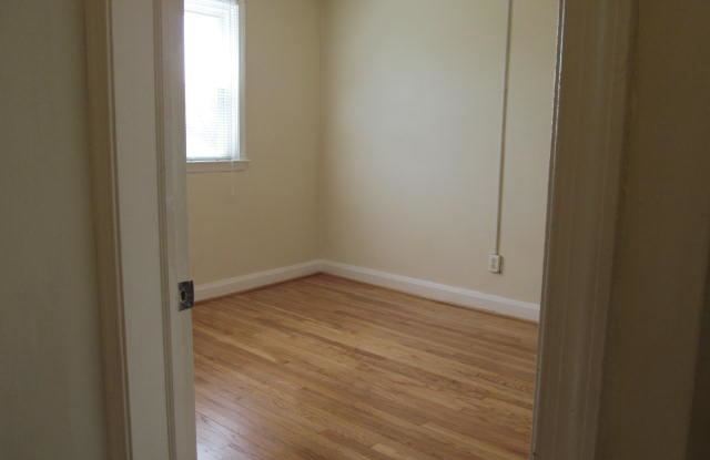1311 DEANWOOD RD Gallery 4