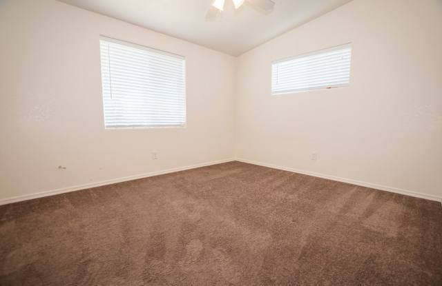 Remodeled 3 Bedroom, 2 Bath Home, large Kitchen and Much More!! - 75 Northeast Martin Drive, Sierra Vista, AZ 85635