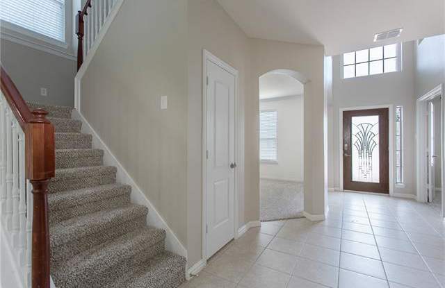 1571 Sweetbriar Drive Gallery 3