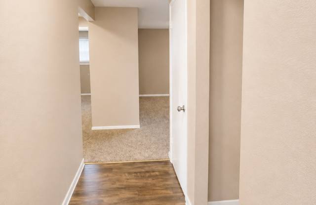2BR/2BA across from EWU! Gallery 2