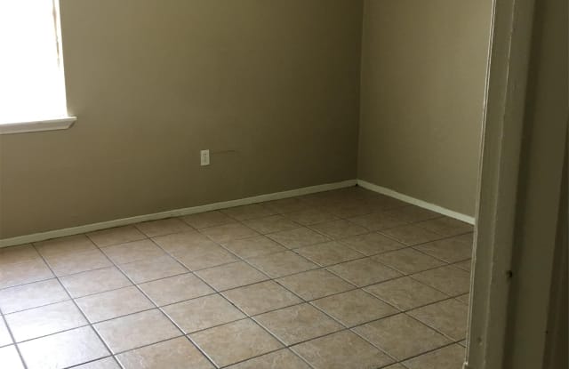 812 Rambler Dr. - 05 Gallery 3