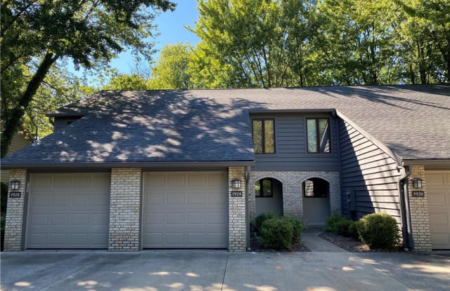1924 Savannah Pky - 1924 Savannah Parkway, Westlake, OH 44145