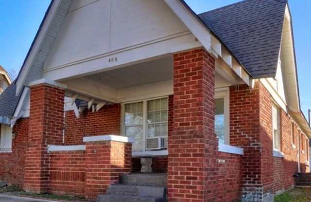 Cozy 1-Bedroom Home with W/D Connections Near Scissortail Park  Wheeler District! photos photos