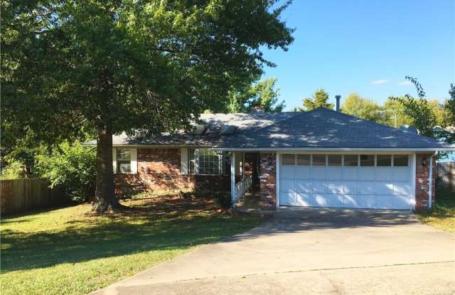 2749 N Wakefield Place - 2749 North Wakefield Place, Fayetteville, AR 72703 2749 N Wakefield Place - 2749 North Wakefield Place, Fayetteville, AR 72703