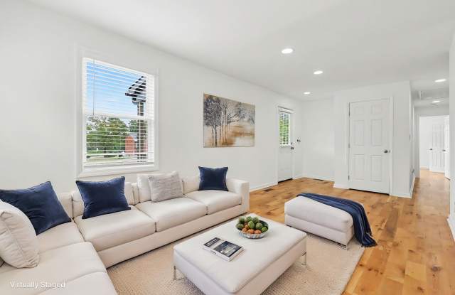 1708 Athens Avenue Gallery 2