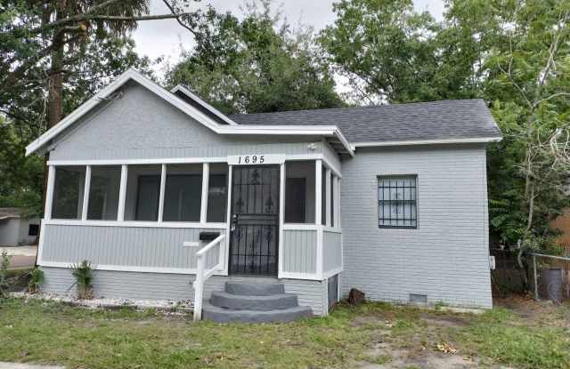 ** Section 8 Approved** 3/2 Single Family home Move in Ready photos photos
