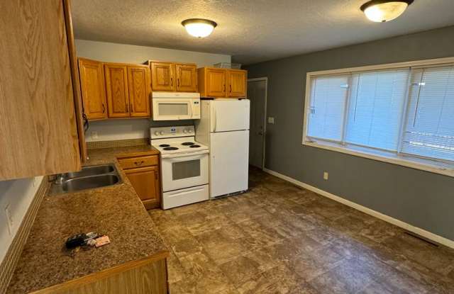 3 Bedroom House! Gallery 4