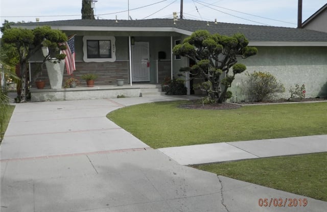 2314 Palo Verde Avenue - 2314 Palo Verde Avenue, Long Beach, CA 90815