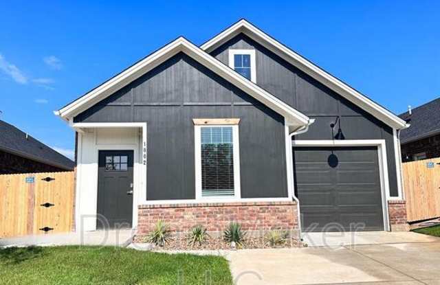 1002 Riva Parkway photos photos