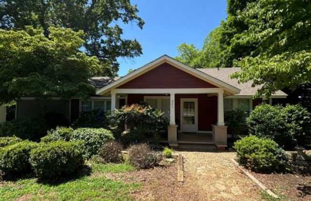 Move-In Ready Single Family Home Close To Downtown Landrum photos photos