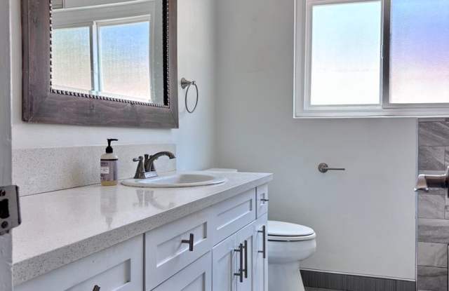 928 South Sherbourne Drive photos photos