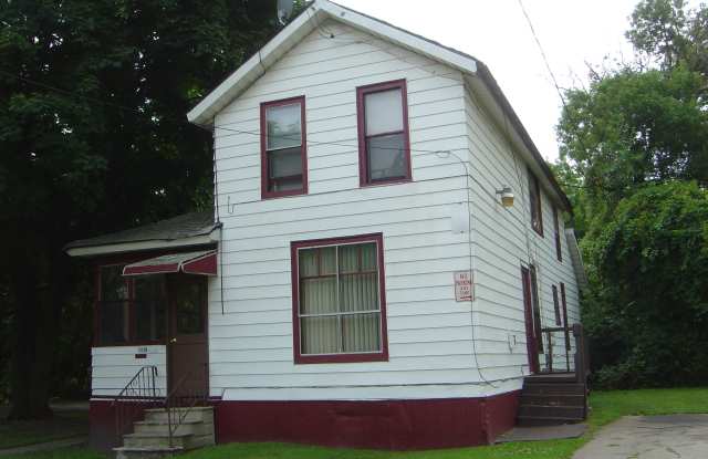 1114 Sears Street - 1114 Sears Street, Saginaw, MI 48601