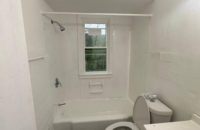 4bd Single Garfield Water/Sewer included Gallery 4