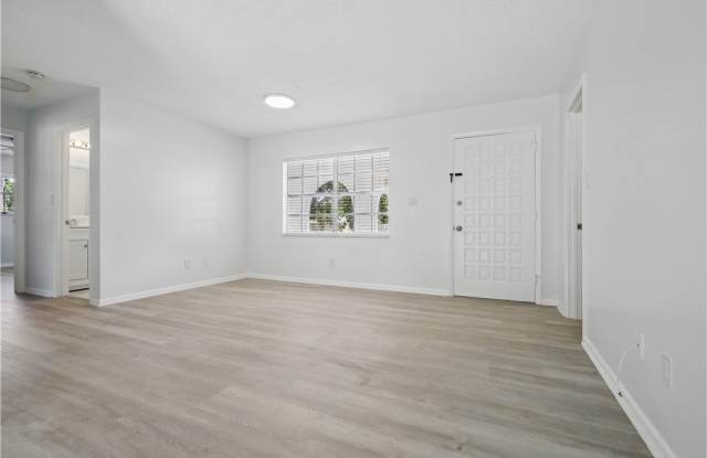 565 21st Avenue - 565 21st Avenue, Vero Beach South, FL 32962 565 21st Avenue - 565 21st Avenue, Vero Beach South, FL 32962