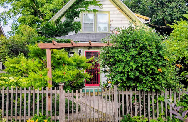 4311 Garfield Avenue photos photos