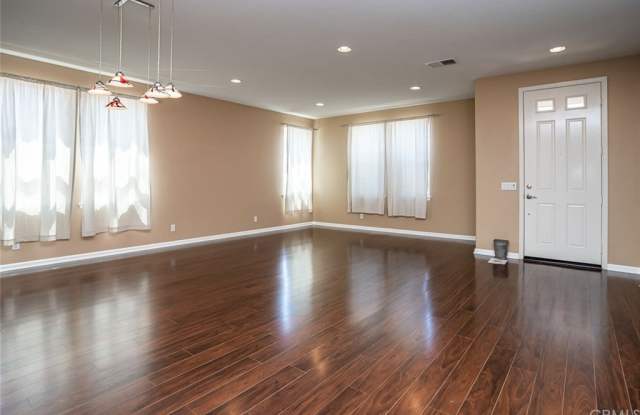 304 Summit Crest Drive Gallery 3