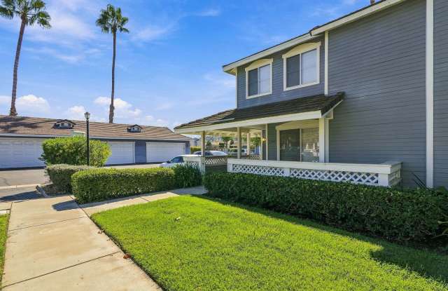 Charming 3 bd Townhome in Historic Poway District Gallery 4