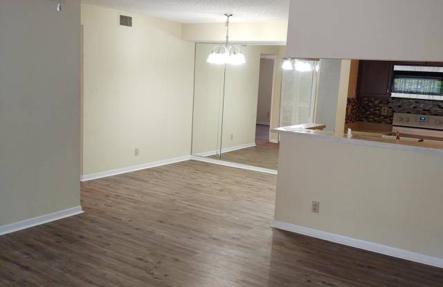 2512 SE Anchorage Cove photos photos