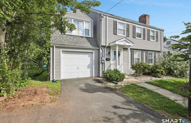 104 Bentwood Road photos photos