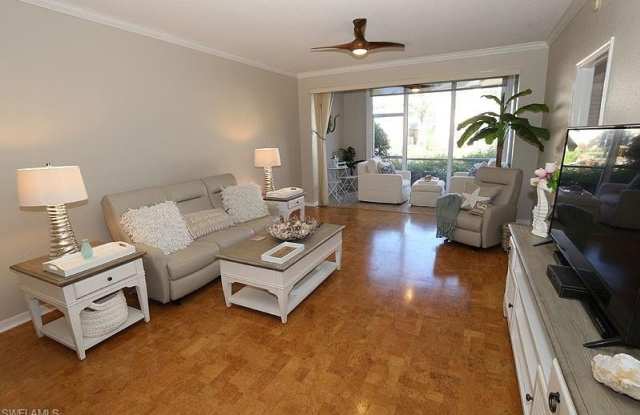 7058 Barrington Cir Gallery 3