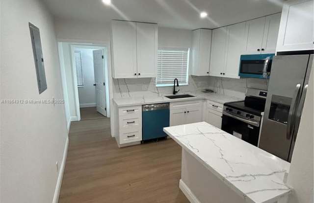 808 SW 15th Avenue 0, Fort Lauderdale, FL 33312 photos photos