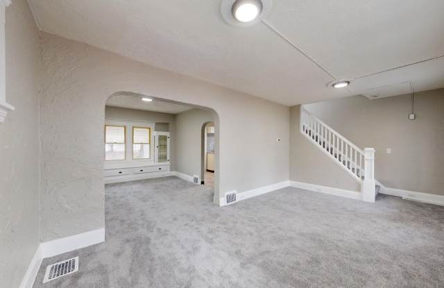 Old Brooklyn Area - 3 Bedroom Single Family Home photos photos