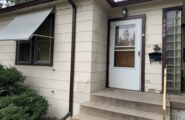 3868 1/2 S Grant St - 3868 1/2 S Grant St, Englewood, CO 80113